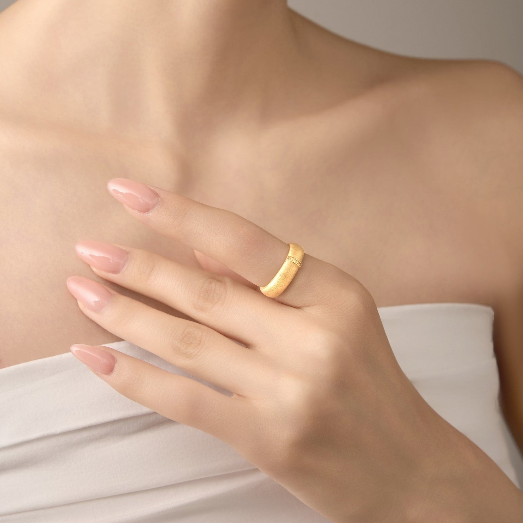 Golden Minimalist Band Ring – 18K Gold Plated on 925 Silver