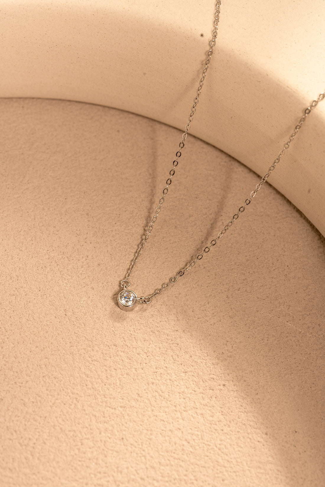 Minimalist Zircon Pendant Necklace – 925 Silver with 18K Gold/Platinum Plating