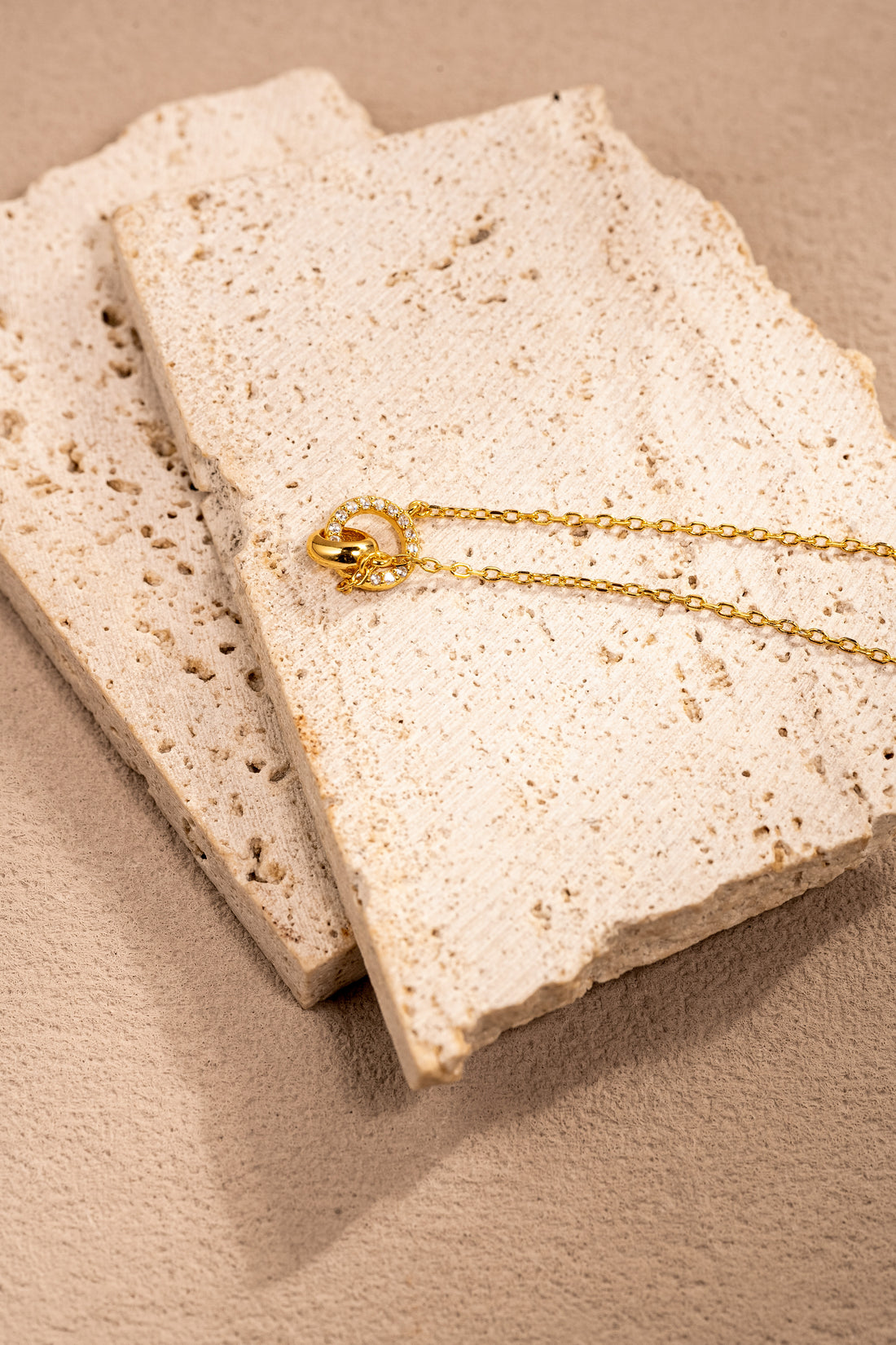 Eternal Link Double Circle Necklace – 18K Gold Vermeil on 925 Silver