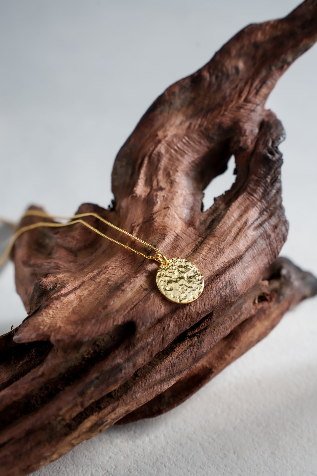 Halo Ripple Irregular necklace