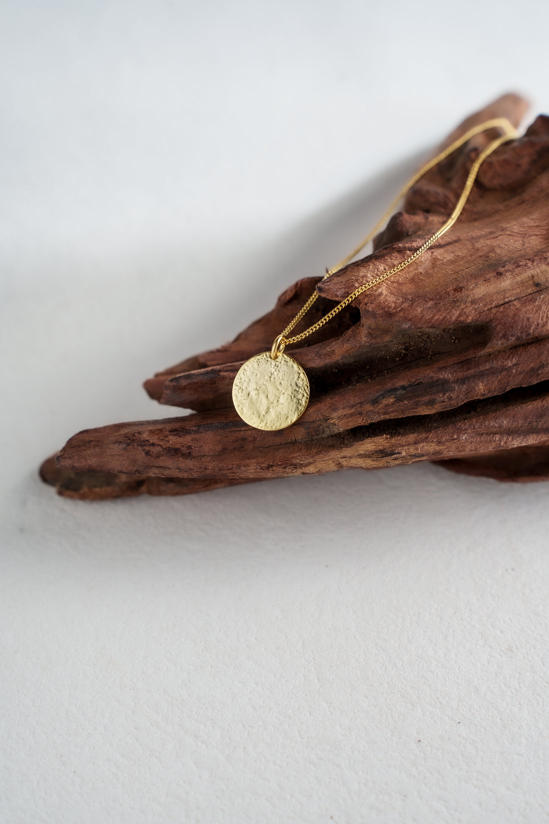 Halo Ripple Irregular necklace