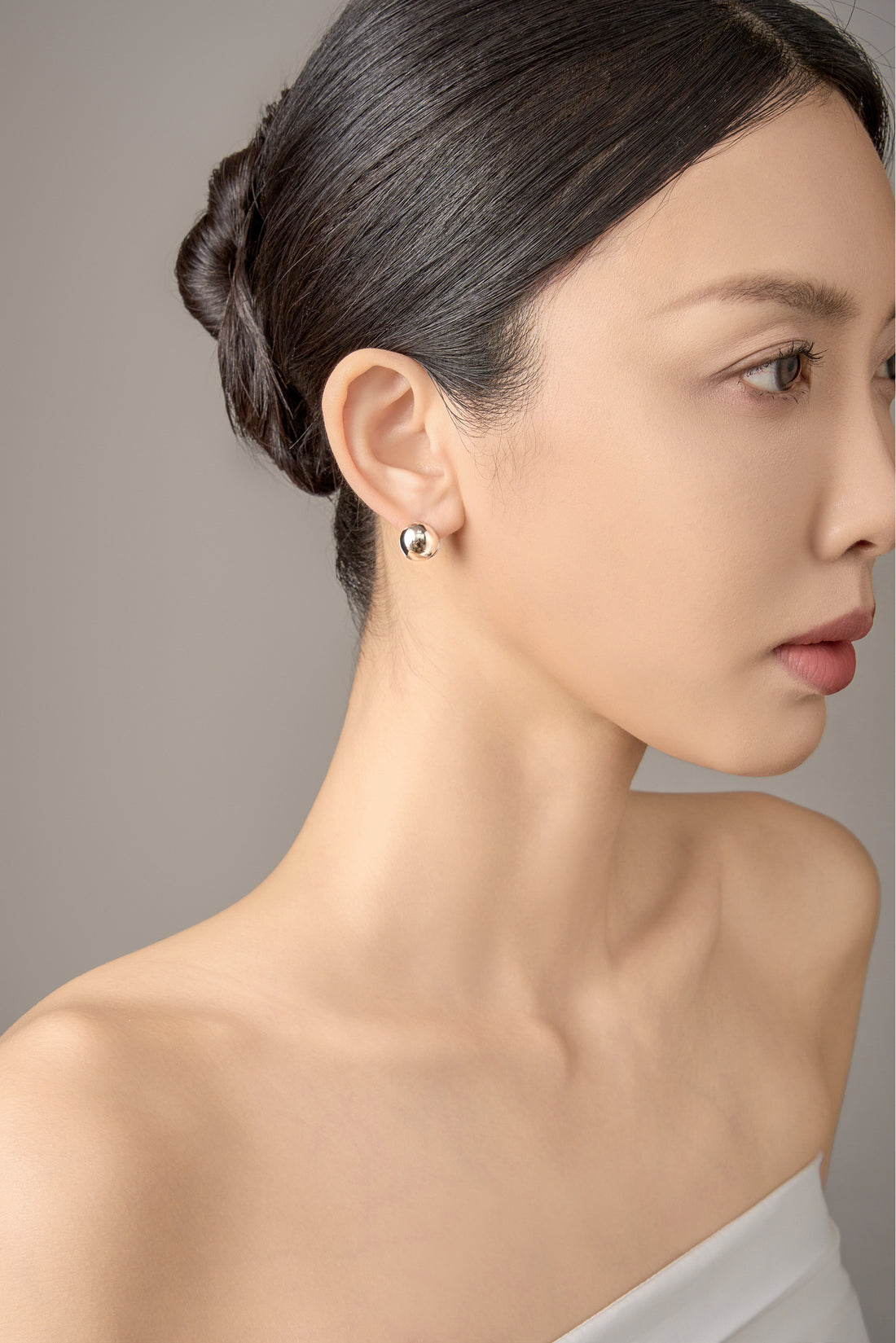 Halo Whisper Hoop Earrings – 925 Sterling Silver, Platinum Finish