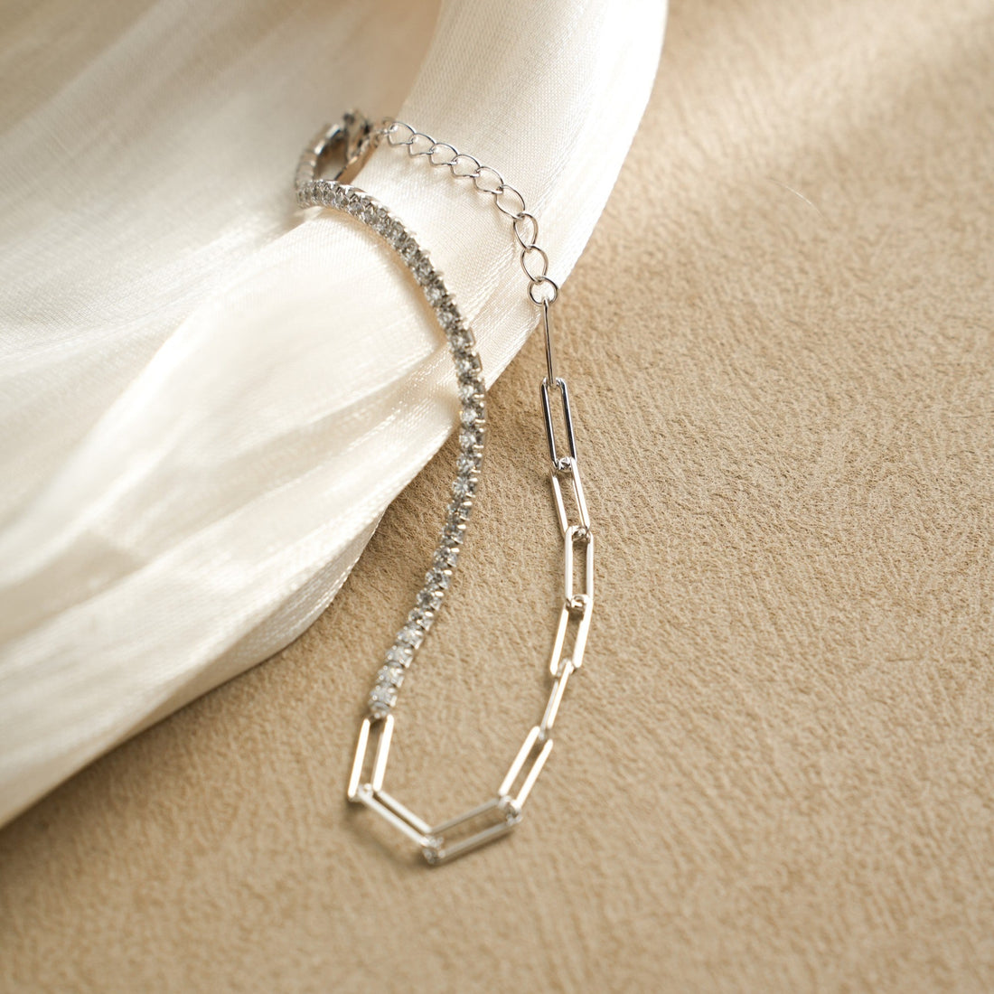 Halo Trail Bracelet