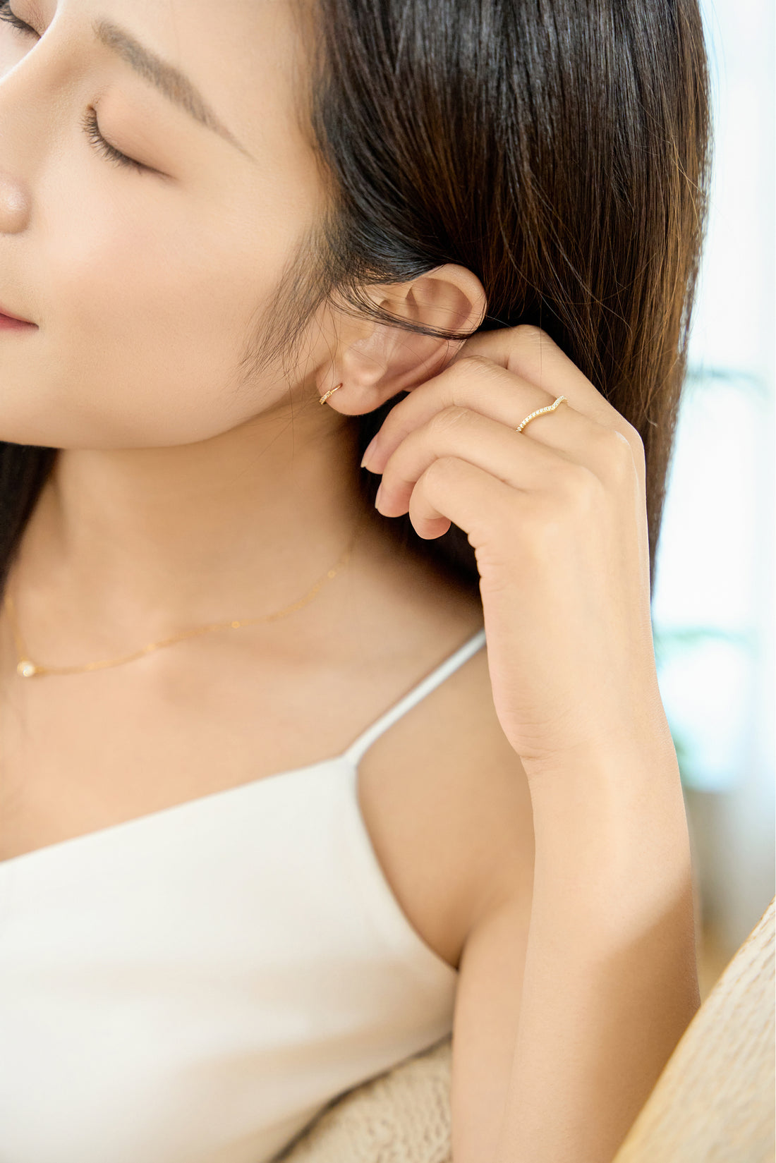 V-Shaped Zircon Ring – 18K Gold Vermeil on 925 Silver