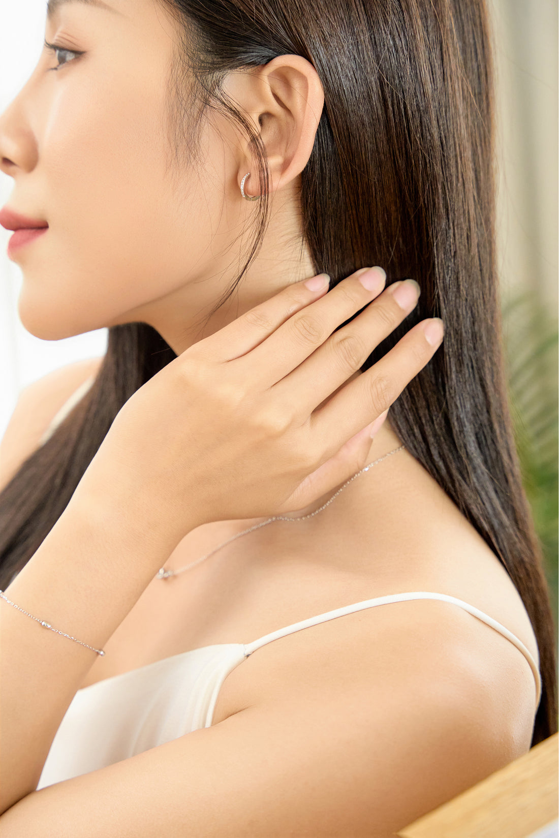 Pavé Huggie Earrings – 18K Gold Vermeil on 925 Silver