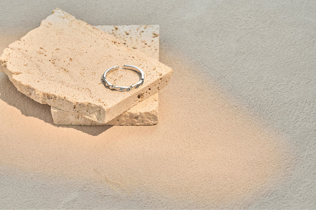 Twist of Light Adjustable Ring – 925 Silver with 18K Gold/White Gold Plating