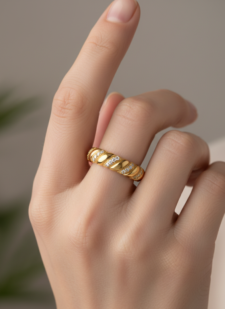 Twisted Pavé Band Ring – 925 Silver with 18K Gold/Platinum Plating